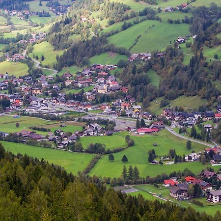 Hotel Garni Sonnblick Bad Kleinkirchheim Bagian luar foto
