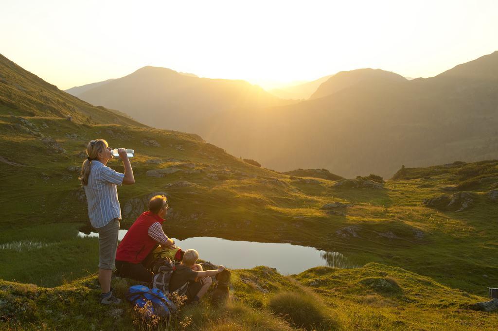 Hotel Garni Sonnblick Bad Kleinkirchheim Bagian luar foto